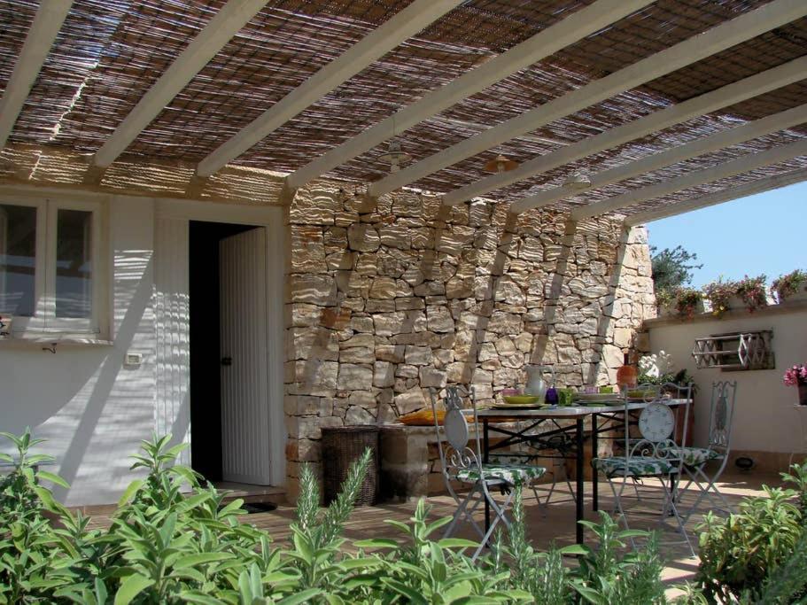 Hostal Trulli Fogliarella Ostuni Exterior foto