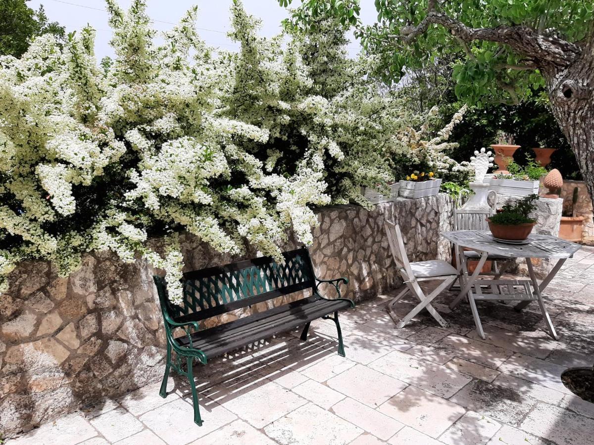 Hostal Trulli Fogliarella Ostuni Exterior foto