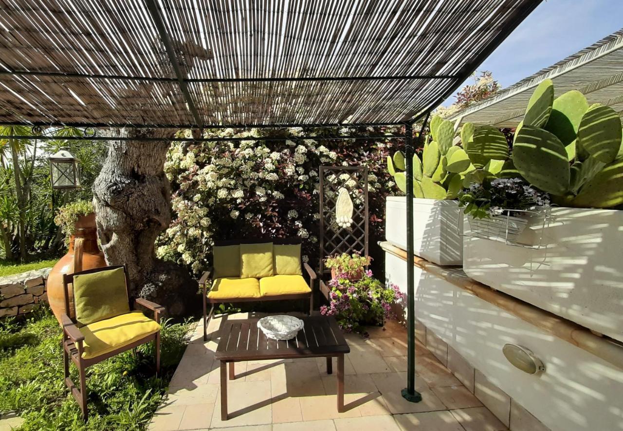 Hostal Trulli Fogliarella Ostuni Exterior foto