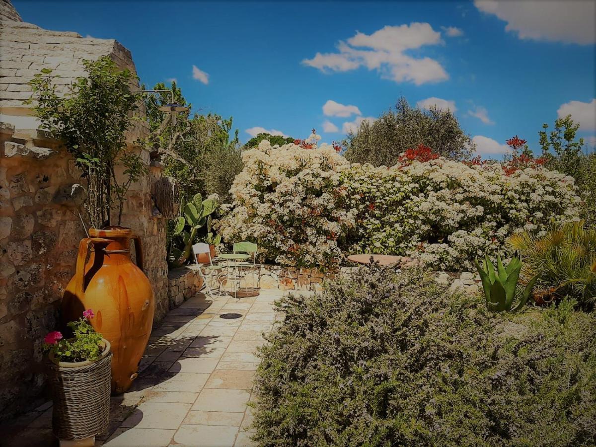 Hostal Trulli Fogliarella Ostuni Exterior foto