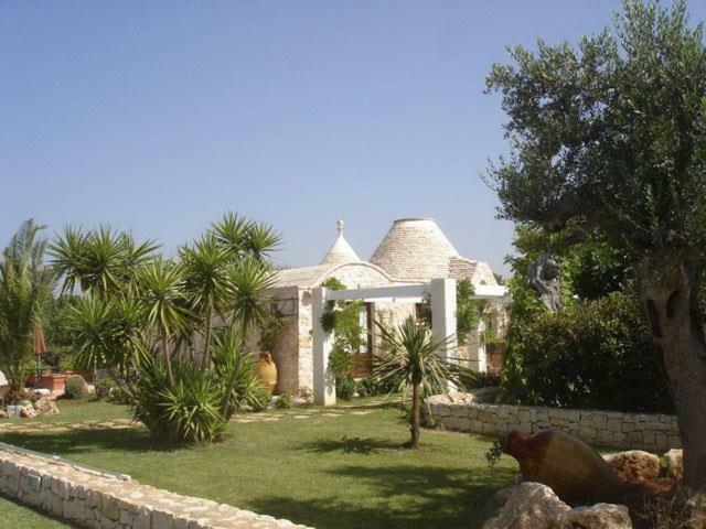 Hostal Trulli Fogliarella Ostuni Exterior foto