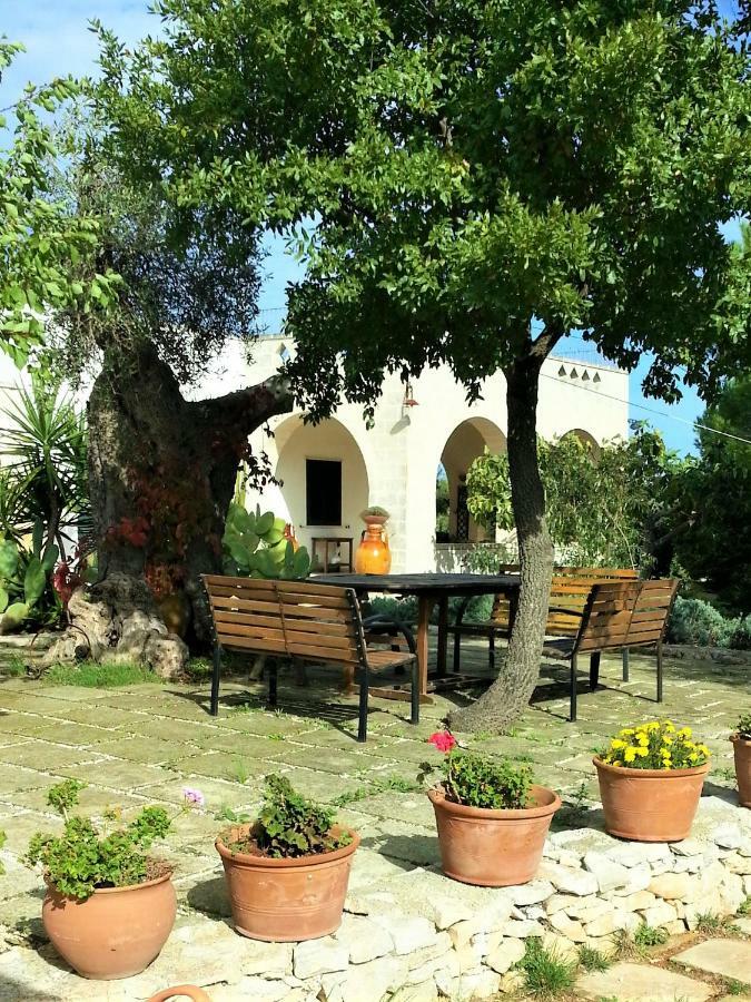 Hostal Trulli Fogliarella Ostuni Exterior foto